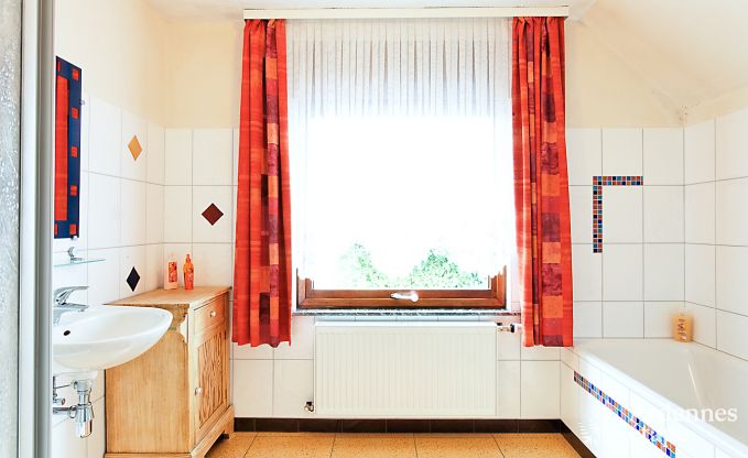 Erg comfortabele villa met wellness te huur voor 6/8 pers in Butgenbach