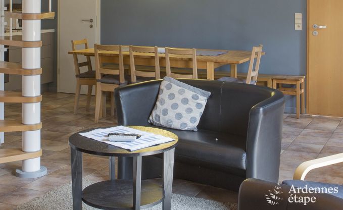 Modern appartement voor 6 personen in Butgenbach met 3 slaapkamers en gemeenschappelijke tuin