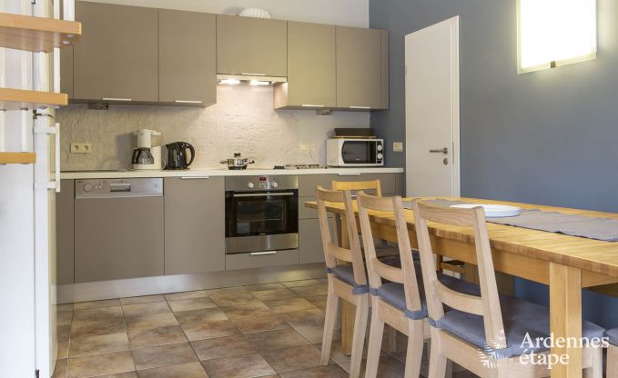 Modern appartement voor 6 personen in Butgenbach met 3 slaapkamers en gemeenschappelijke tuin
