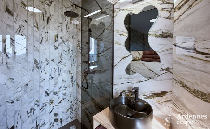 Luxe vakantiehuis in Butgenbach: watertoren met sauna, bubbelbad en panoramisch uitzicht voor 6 personen