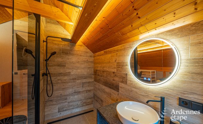 Uitzonderlijke vakantievilla in Btgenbach voor 10 personen met zwembad