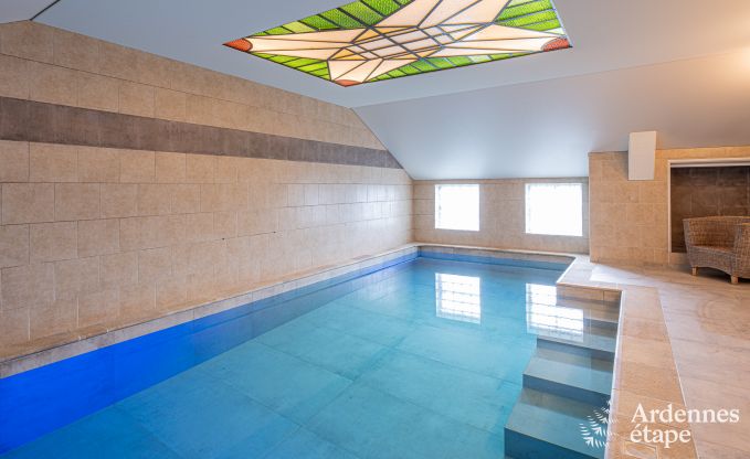 Luxueuze villa in Cerfontaine: perfect voor 14 personen, met binnen- en buitenzwembad, dicht bij de Lacs de l'Eau d'Heure