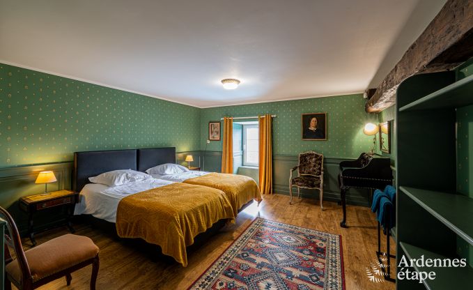 Luxueuze villa in Cerfontaine: perfect voor 14 personen, met binnen- en buitenzwembad, dicht bij de Lacs de l'Eau d'Heure