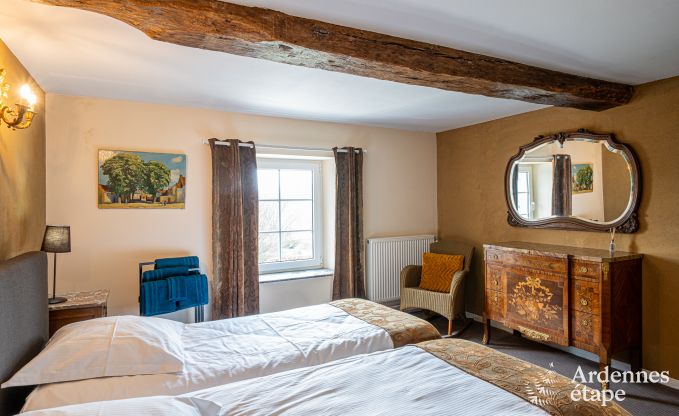 Luxueuze villa in Cerfontaine: perfect voor 14 personen, met binnen- en buitenzwembad, dicht bij de Lacs de l'Eau d'Heure