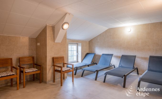 Luxueuze villa in Cerfontaine: perfect voor 14 personen, met binnen- en buitenzwembad, dicht bij de Lacs de l'Eau d'Heure