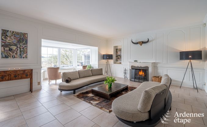 Luxueuze villa in Cerfontaine: perfect voor 14 personen, met binnen- en buitenzwembad, dicht bij de Lacs de l'Eau d'Heure