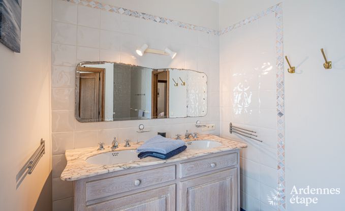 Vakantiehuis in Cerfontaine voor 12/14 personen in de Ardennen