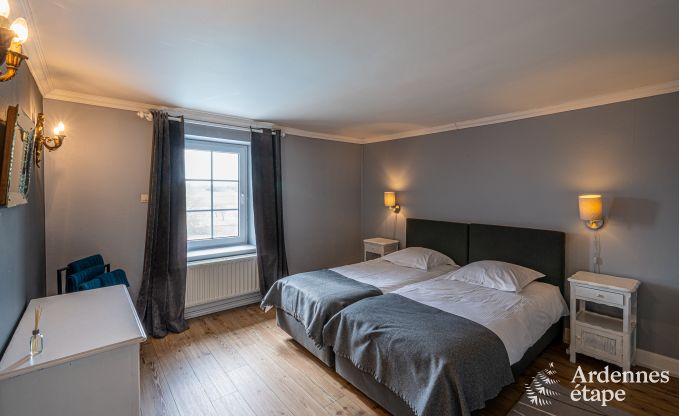 Luxueuze villa in Cerfontaine: perfect voor 14 personen, met binnen- en buitenzwembad, dicht bij de Lacs de l'Eau d'Heure