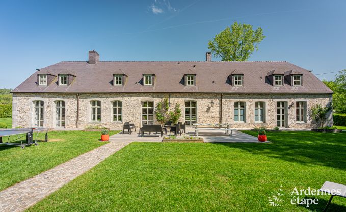 Vakantiehuis in Cerfontaine voor 12/14 personen in de Ardennen