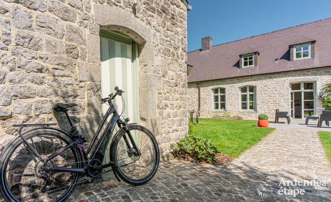 Vakantiehuis in Cerfontaine voor 12/14 personen in de Ardennen