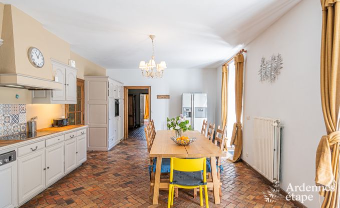 Vakantiehuis in Cerfontaine voor 12/14 personen in de Ardennen