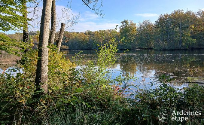 Ruime vakantiewoning in Charleville voor 15 personen met 7 slaapkamers, sauna, houtkachel en priv�terras aan het water