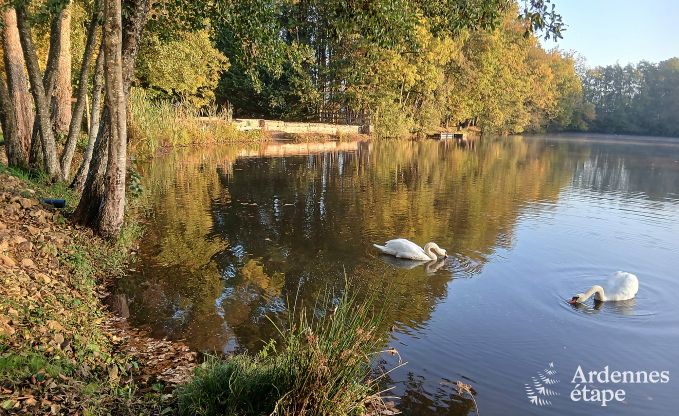 Ruime vakantiewoning in Charleville voor 15 personen met 7 slaapkamers, sauna, houtkachel en priv�terras aan het water
