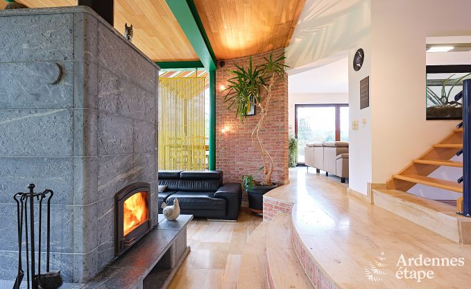 Ruime vakantiewoning in Charleville voor 15 personen met 7 slaapkamers, sauna, houtkachel en priv�terras aan het water