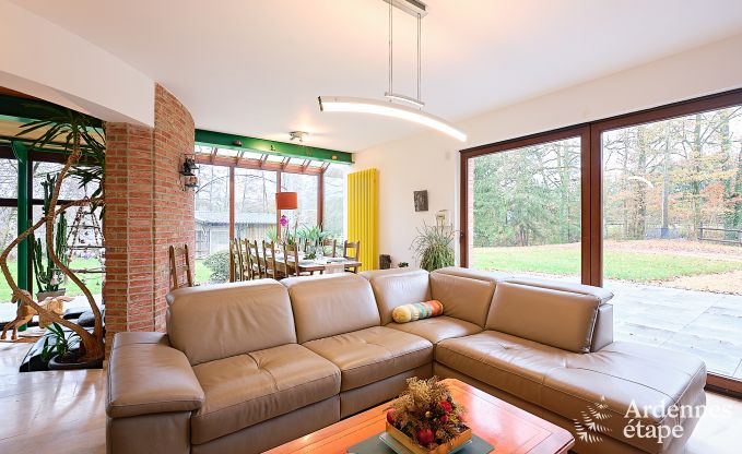 Ruime vakantiewoning in Charleville voor 15 personen met 7 slaapkamers, sauna, houtkachel en priv�terras aan het water