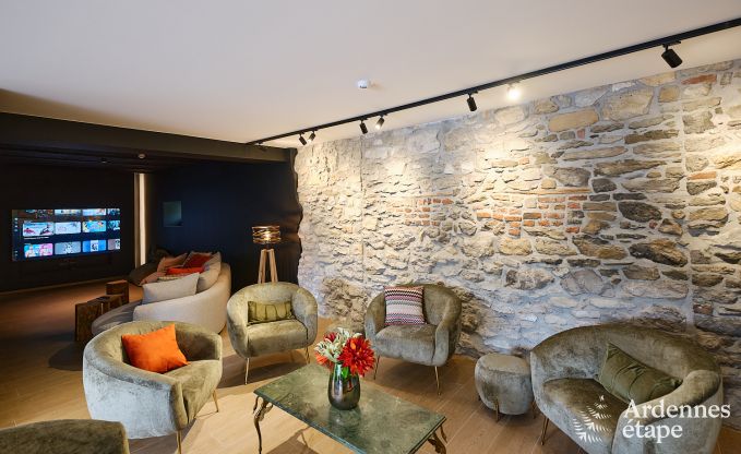 Ruime loft voor 24 personen in Chaudfontaine met10 slaapkamers, wellness met sauna en jacuzzi en priv�terras