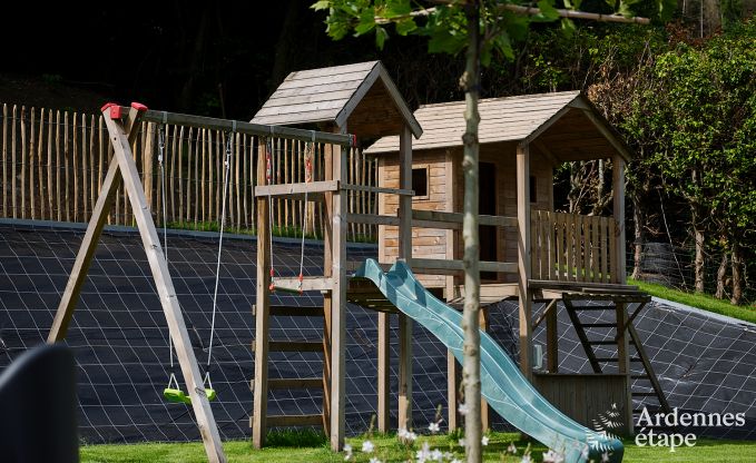 Ruime loft voor 24 personen in Chaudfontaine met10 slaapkamers, wellness met sauna en jacuzzi en priv�terras