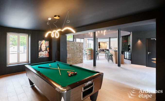 Ruime loft voor 24 personen in Chaudfontaine met10 slaapkamers, wellness met sauna en jacuzzi en priv�terras