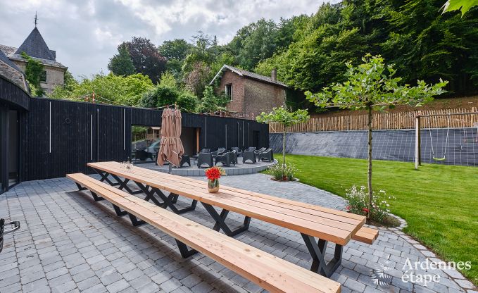 Ruime loft voor 24 personen in Chaudfontaine met10 slaapkamers, wellness met sauna en jacuzzi en priv�terras