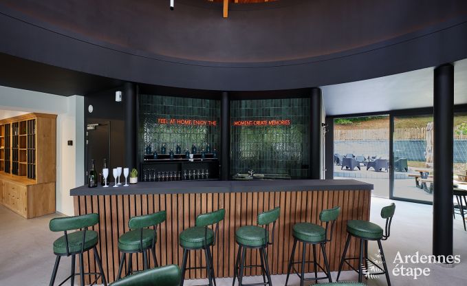 Ruime loft voor 24 personen in Chaudfontaine met10 slaapkamers, wellness met sauna en jacuzzi en priv�terras