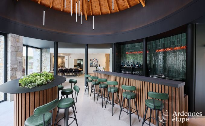 Ruime loft voor 24 personen in Chaudfontaine met10 slaapkamers, wellness met sauna en jacuzzi en privterras