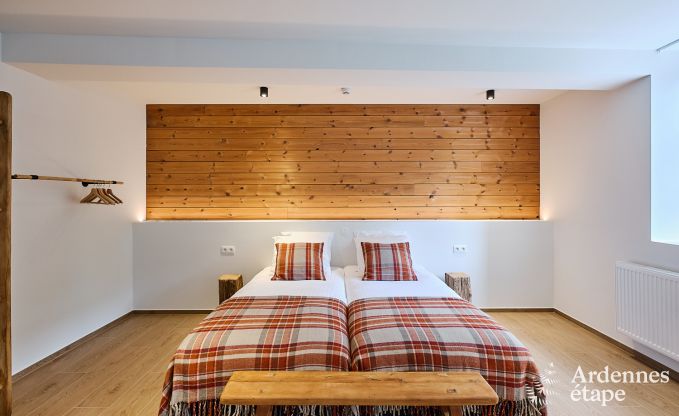 Ruime loft voor 24 personen in Chaudfontaine met10 slaapkamers, wellness met sauna en jacuzzi en privterras