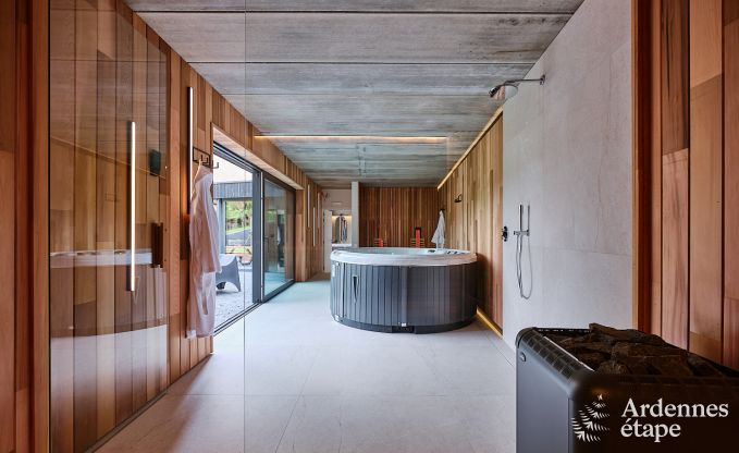 Ruime loft voor 24 personen in Chaudfontaine met10 slaapkamers, wellness met sauna en jacuzzi en privterras