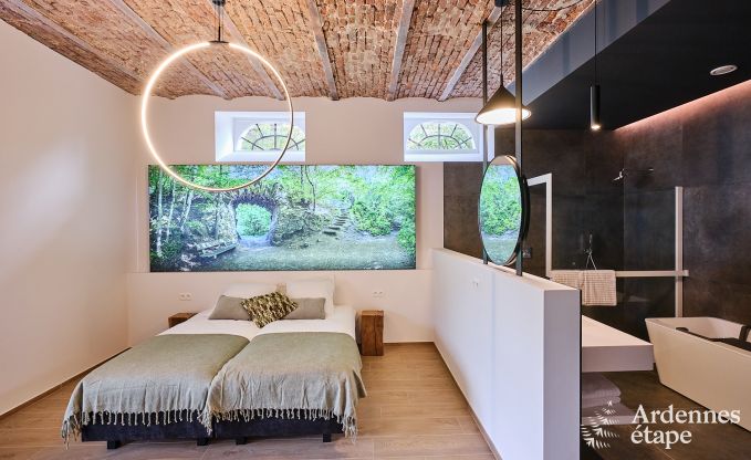 Ruime loft voor 24 personen in Chaudfontaine met10 slaapkamers, wellness met sauna en jacuzzi en privterras