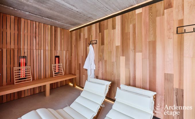 Ruime loft voor 24 personen in Chaudfontaine met10 slaapkamers, wellness met sauna en jacuzzi en privterras