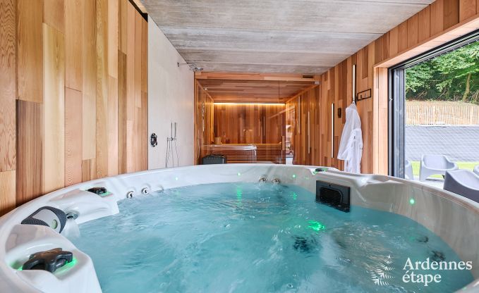 Ruime loft voor 24 personen in Chaudfontaine met10 slaapkamers, wellness met sauna en jacuzzi en privterras