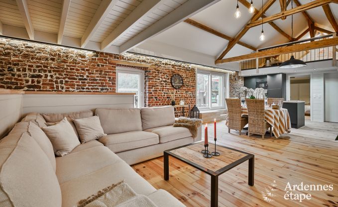 Charmant vakantiehuis voor 5 personen in Chimay: ligt aan een rivier, met terras en uitzicht, pelletkachel