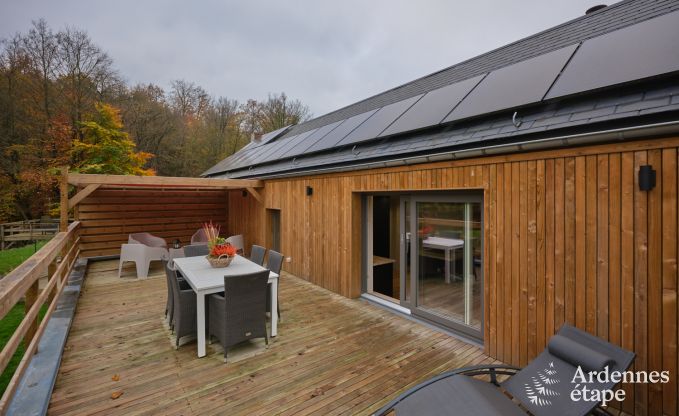 Charmant vakantiehuis voor 5 personen in Chimay: ligt aan een rivier, met terras en uitzicht, pelletkachel