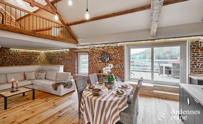 Charmant vakantiehuis voor 5 personen in Chimay: ligt aan een rivier, met terras en uitzicht, pelletkachel