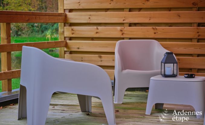 Charmant vakantiehuis voor 5 personen in Chimay: ligt aan een rivier, met terras en uitzicht, pelletkachel