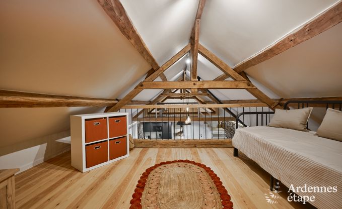 Charmant vakantiehuis voor 5 personen in Chimay: ligt aan een rivier, met terras en uitzicht, pelletkachel