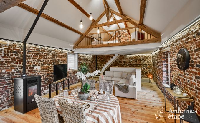 Charmant vakantiehuis voor 5 personen in Chimay: ligt aan een rivier, met terras en uitzicht, pelletkachel