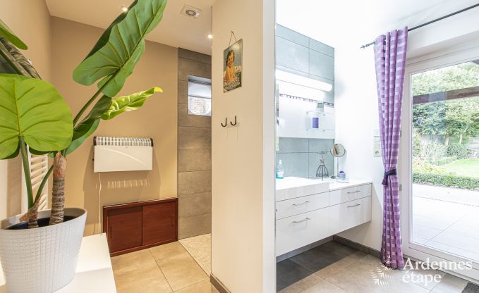 Charmante vakantiewoning in Chimay voor 12 personen met sauna, speelkamer en priv�tuin