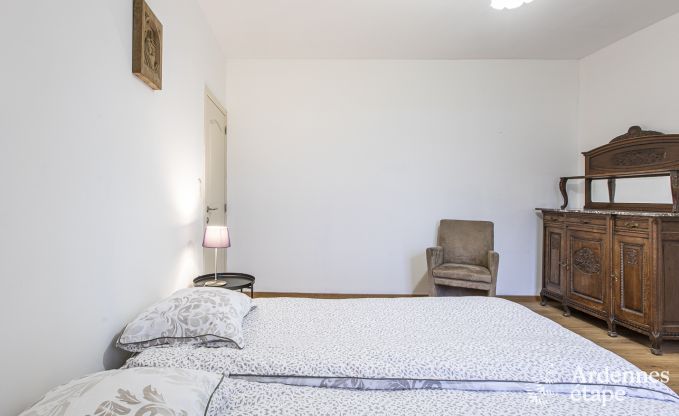 Charmante vakantiewoning in Chimay voor 12 personen met sauna, speelkamer en priv�tuin