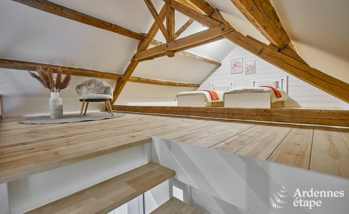 Charmant vakantiehuis voor 5 personen in Chimay: ligt aan een rivier, met terras en uitzicht, pelletkachel