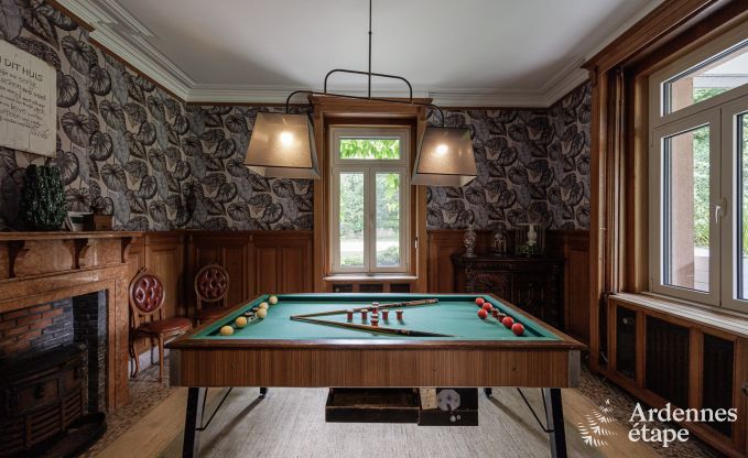 Luxueus kasteel in Chiny voor 32 personen in de Ardennen