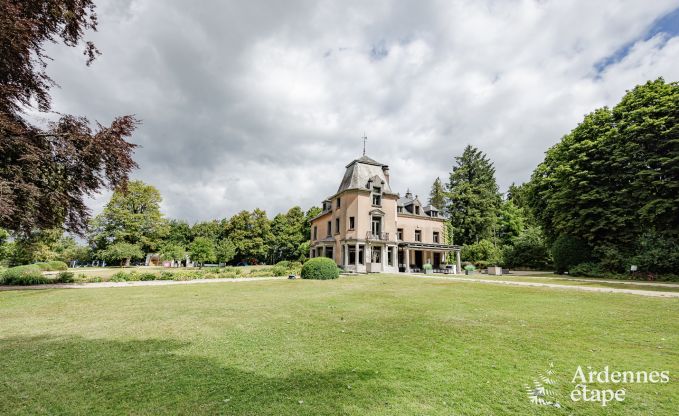 Luxueus kasteel in Chiny voor 32 personen in de Ardennen