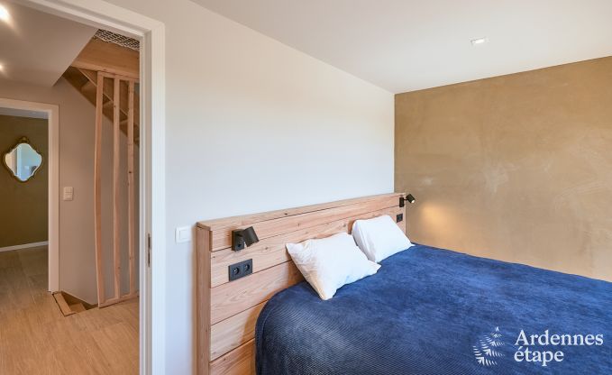 Comfortabele ecochalet voor 10 personen in Ciney met sauna en priv�tuin