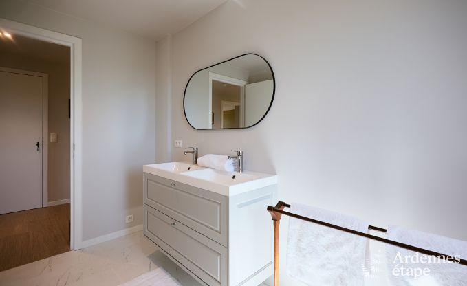 Comfortabele ecochalet voor 10 personen in Ciney met sauna en priv�tuin