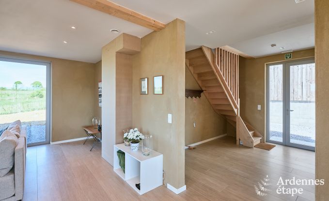 Comfortabele ecochalet voor 10 personen in Ciney met sauna en priv�tuin