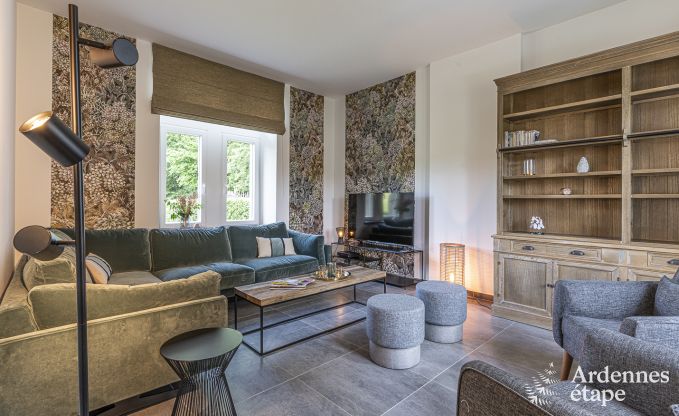 Ontspannende vakantie in de Ardennen: ruime luxe villa voor 10 personen in Ciney met sauna en tuin