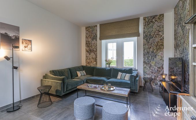 Ontspannende vakantie in de Ardennen: ruime luxe villa voor 10 personen in Ciney met sauna en tuin