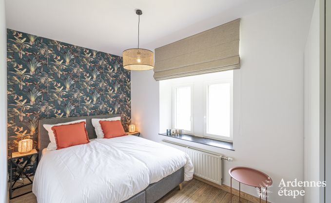 Ontspannende vakantie in de Ardennen: ruime luxe villa voor 10 personen in Ciney met sauna en tuin