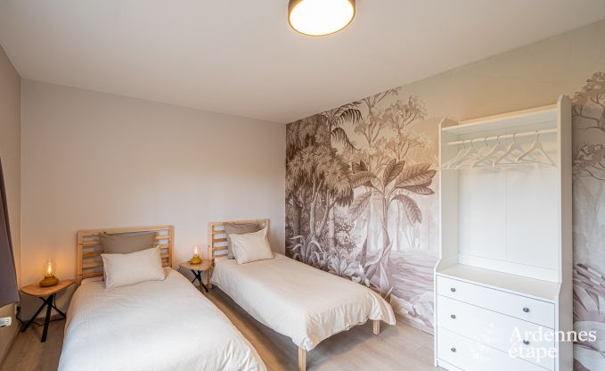 Luxe vakantiewoning in Ciney: huis voor 8 personen met binnenzwembad, sauna en priv�tuin