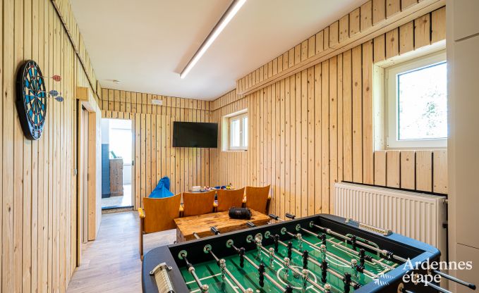 Luxe vakantiewoning in Ciney: huis voor 8 personen met binnenzwembad, sauna en priv�tuin