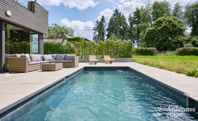 Luxueuze vakantiewoning voor 4 personen met zwembad, sauna en jacuzzi in Ciney